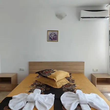 Konukevi West